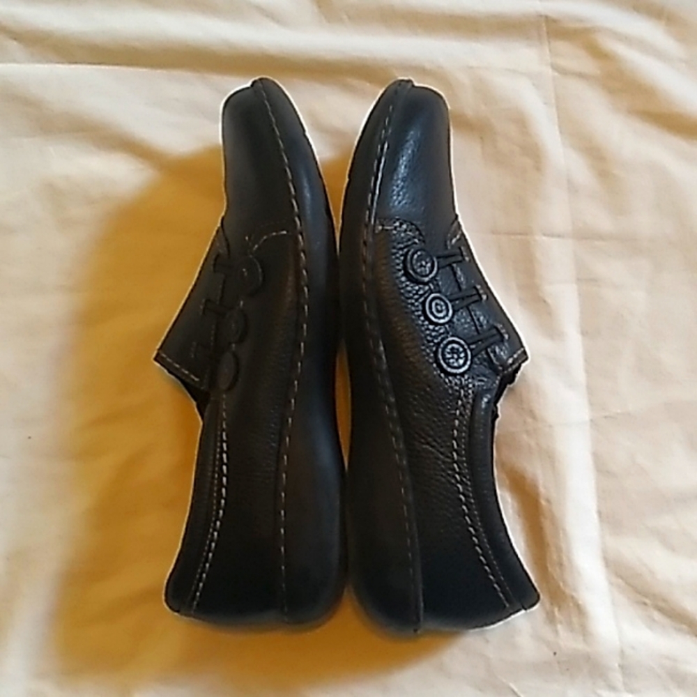 Women's Black Clarks Shoes - Picture 3 of 8